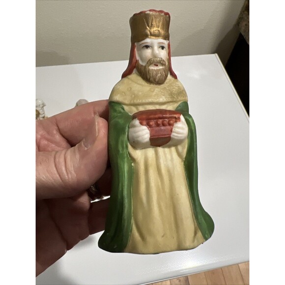 Vintage R.O.C Porcelain Nativity REPLACEMENT 3 Wisemen and Shepherd Christmas - Picture 9 of 16